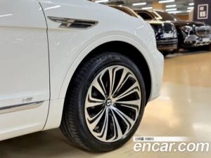 Bentley Bentayga 4.0 V8 2022 года из Южной Кореи