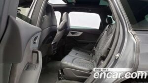 Audi Q7 55 TFSI 4WD Premium 2021 года из Южной Кореи