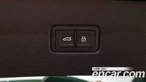 Audi Q7 55 TFSI 4WD Premium 2021 года из Южной Кореи