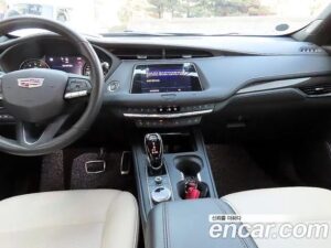 Cadillac XT4 2.0 Sport AWD 2021 года из Южной Кореи