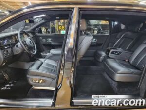 Rolls-Royce Phantom 6.7 EWB V12 2020 года из Южной Кореи