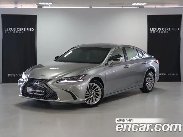 Lexus ES Executive 2021 года из Кореи