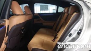 Lexus ES Executive 2021 года из Южной Кореи
