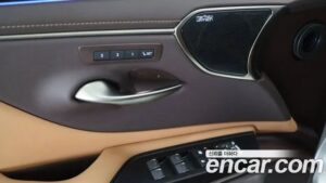 Lexus ES Executive 2021 года из Южной Кореи