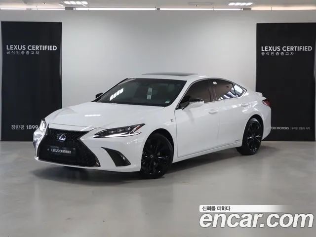 Lexus ES F-Sport 2022 года из Кореи