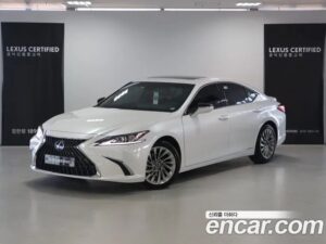 Lexus ES Luxury Plus 2022 года из Южной Кореи