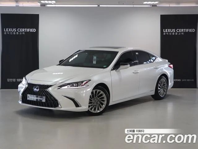 Lexus ES Luxury Plus 2022 года из Кореи