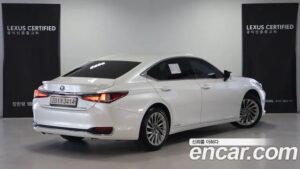 Lexus ES Luxury Plus 2022 года из Южной Кореи