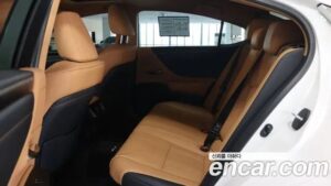 Lexus ES Luxury Plus 2022 года из Южной Кореи