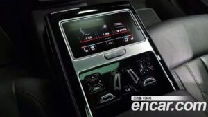 Audi A8 55 TFSI 4WD LWB 2020 года из Южной Кореи