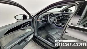 Audi A8 55 TFSI 4WD LWB 2020 года из Южной Кореи