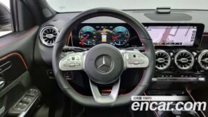 Mercedes-Benz GLB-Class GLB250 4MATIC 2020 года из Южной Кореи