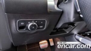 Mercedes-Benz GLB-Class GLB250 4MATIC 2020 года из Южной Кореи
