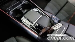 Mercedes-Benz GLB-Class GLB250 4MATIC 2020 года из Южной Кореи