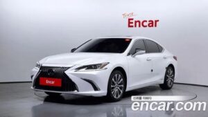 Lexus ES Luxury 2021 года из Южной Кореи