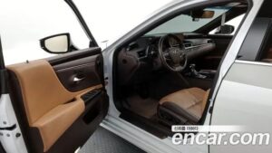 Lexus ES Luxury 2021 года из Южной Кореи