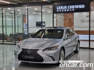 Lexus ES Luxury Plus 2022 года из Южной Кореи