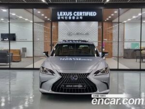 Lexus ES Luxury Plus 2022 года из Южной Кореи
