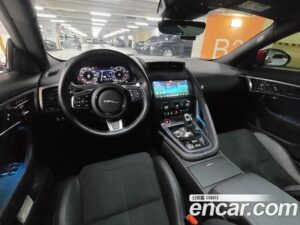 Jaguar F-TYPE P380 R-Dynamic Coupe 2021 года из Южной Кореи