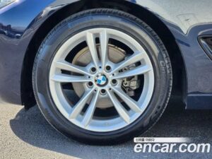 BMW Gran Turismo GT 320d xDrive Sport 2020 года из Южной Кореи