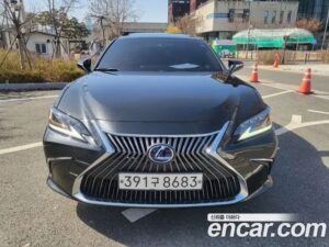 Lexus ES Executive 2020 года из Южной Кореи