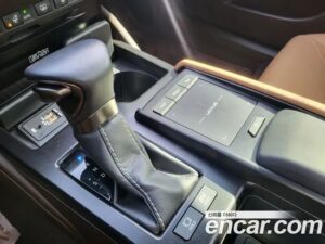 Lexus ES Executive 2020 года из Южной Кореи