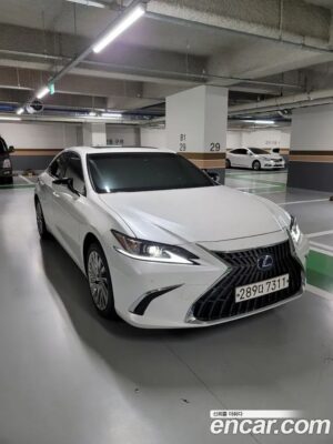 Lexus ES Luxury Plus 2022 года из Южной Кореи