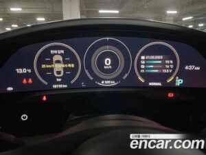 Porsche Taycan Base 2022 года из Южной Кореи