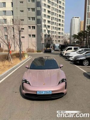 Porsche Taycan Base 2022 года из Южной Кореи