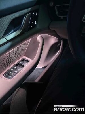 Porsche Taycan Base 2022 года из Южной Кореи