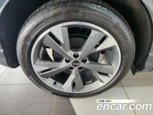 Audi Q4 e-TRON 40 Premium 2022 года из Южной Кореи