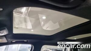 Mercedes-Benz GLB-Class GLB200 d 2023 года из Южной Кореи