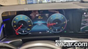 Mercedes-Benz GLB-Class GLB200 d 2023 года из Южной Кореи