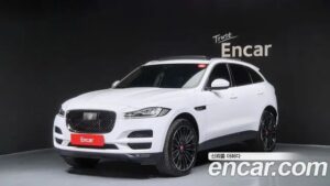 Jaguar F-PACE 20d R-Sport 2019 года из Южной Кореи
