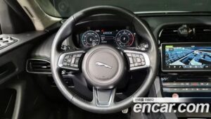 Jaguar F-PACE 20d R-Sport 2019 года из Южной Кореи