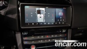 Jaguar F-PACE 20d R-Sport 2019 года из Южной Кореи