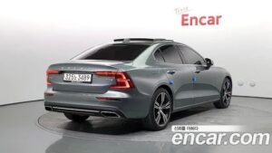 Volvo S60 T5 Inscription 2020 года из Южной Кореи