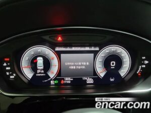 Audi A8 60 TFSI 4WD LWB 2021 года из Южной Кореи