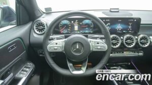 Mercedes-Benz EQB EQB300 4MATIC AMG LINE 2022 года из Южной Кореи