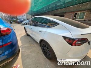 Tesla Model Y Standard RANGE 2021 года из Южной Кореи