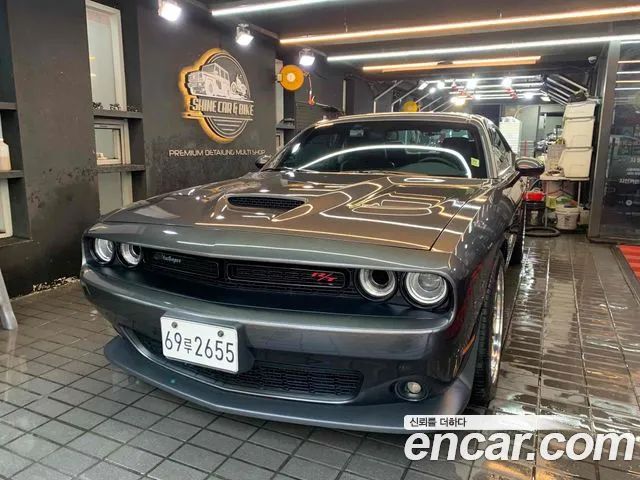 Dodge Challenger 6.4 2019 года из Кореи