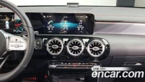 Mercedes-Benz CLA-Class CLA250 4MATIC 2020 года из Южной Кореи