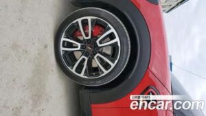 Mini Countryman JCW 2020 года из Южной Кореи