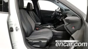 Peugeot 2008 1.5 BlueHDi ALLURE 2022 года из Южной Кореи