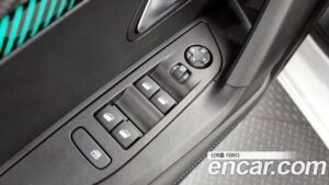 Peugeot 2008 1.5 BlueHDi ALLURE 2022 года из Южной Кореи