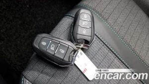 Peugeot 2008 1.5 BlueHDi ALLURE 2022 года из Южной Кореи