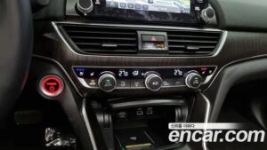 Honda Accord 2.0 HYBRID Touring 2022 года из Южной Кореи