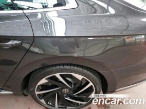 Volkswagen Arteon 2.0 TDI R-LINE 4motion 2022 года из Южной Кореи