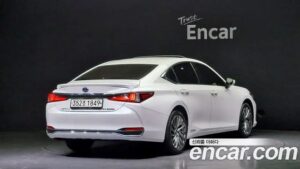 Lexus ES Luxury Plus 2022 года из Южной Кореи