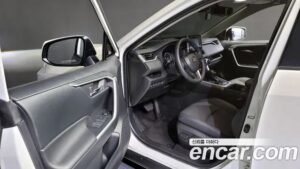 Toyota RAV4 2.5 2WD HYBRID 2022 года из Южной Кореи